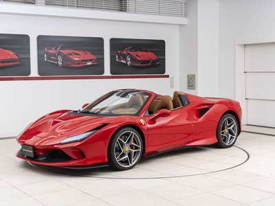 صورة 9 لـ 2022 Ferrari F8 SPIDER