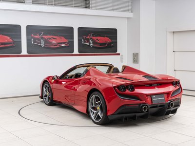 صورة 7 لـ 2022 Ferrari F8 SPIDER