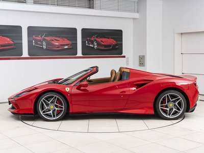 صورة 8 لـ 2022 Ferrari F8 SPIDER