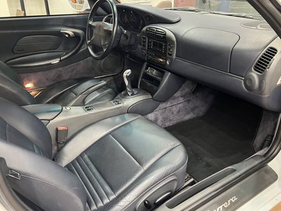 PORSCHE 911 - 8