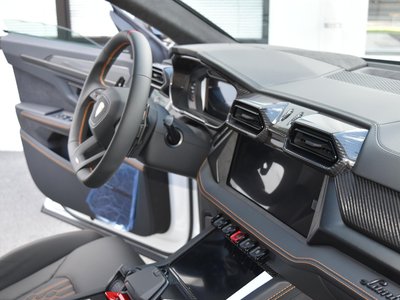 صورة مصغرة 44 لـ 2026 Lamborghini URUS