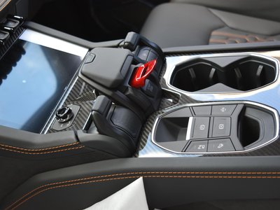 صورة مصغرة 65 لـ 2026 Lamborghini URUS