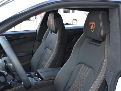 صورة مصغرة 37 لـ 2026 Lamborghini URUS
