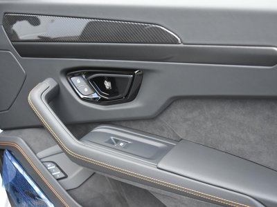 صورة مصغرة 59 لـ 2026 Lamborghini URUS