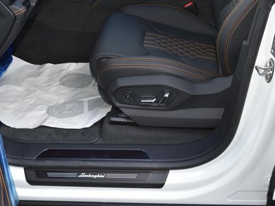 صورة مصغرة 36 لـ 2026 Lamborghini URUS