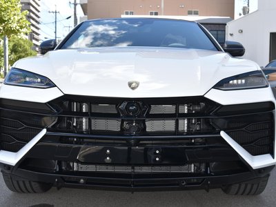 2026 Lamborghini URUS — фото 1