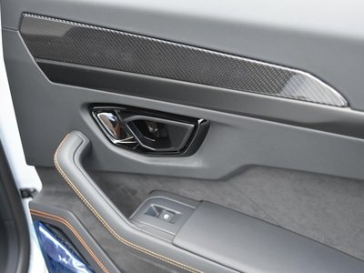 صورة مصغرة 58 لـ 2026 Lamborghini URUS