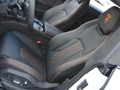 صورة مصغرة 38 لـ 2026 Lamborghini URUS
