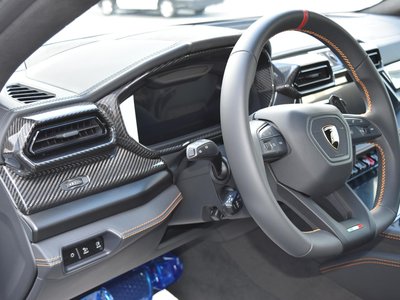 صورة مصغرة 35 لـ 2026 Lamborghini URUS