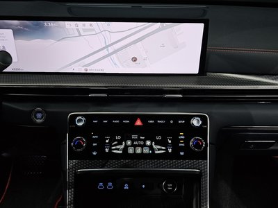 2024 Genesis GV80 COUPE thumbnail 19