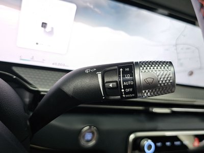 2024 Genesis GV80 COUPE thumbnail 25