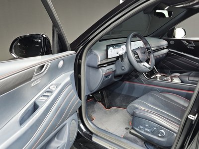 2024 Genesis GV80 COUPE thumbnail 13