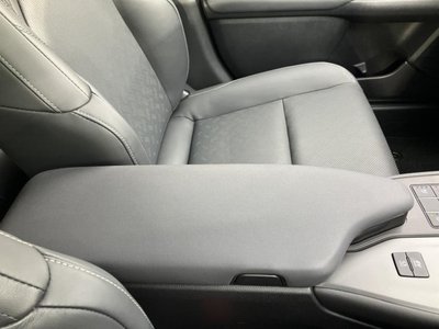 صورة مصغرة 37 لـ 2024 Lexus UX