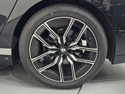 BMW 7 SERIES - 8