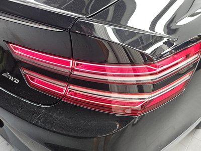 GENESIS G80 (RG3) - 10