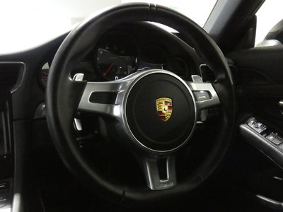 صورة 5 لـ 2015 Porsche 911