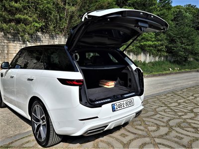 صورة 7 لـ 2024 LAND Rover RANGE ROVER SPORT