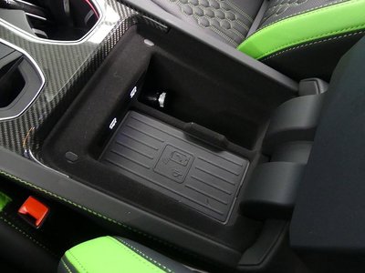 2024 Lamborghini URUS thumbnail 13