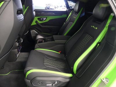 2024 Lamborghini URUS thumbnail 15