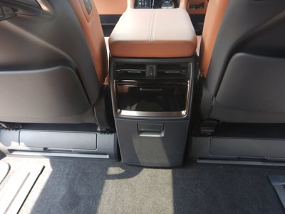 2026 Toyota VELLFIRE — миниатюра 27
