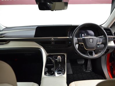 TOYOTA CROWN CROSSOVER - 10