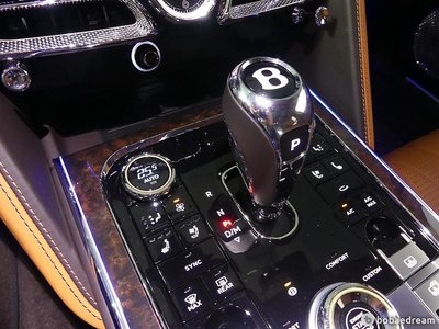 BENTLEY FLYING SPUR - 6