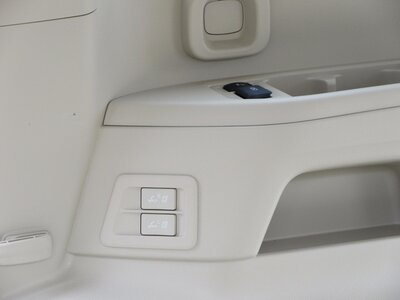 2023 Toyota LAND CRUISER 300 — миниатюра 132