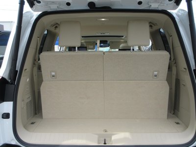 2023 Toyota LAND CRUISER 300 — миниатюра 151