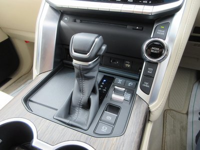 2023 Toyota LAND CRUISER 300 — миниатюра 107