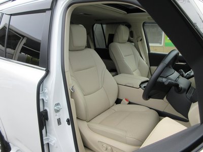 2023 Toyota LAND CRUISER 300 — миниатюра 136