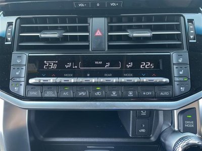 TOYOTA LAND CRUISER - 8