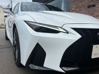 صورة 9 لـ 2023 Lexus IS