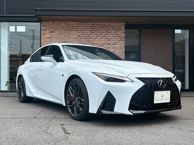 صورة 6 لـ 2023 Lexus IS