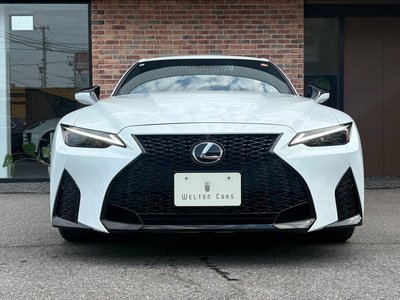 صورة 5 لـ 2023 Lexus IS