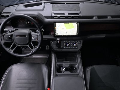 LAND ROVER DEFENDER - 5