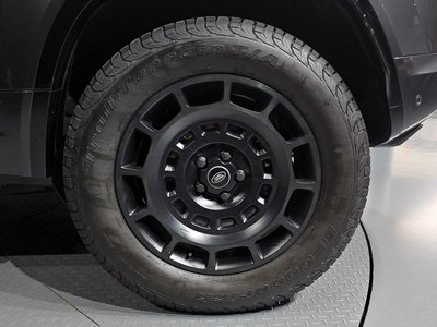 LAND ROVER DEFENDER - 6