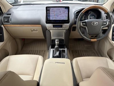 TOYOTA LAND CRUISER - 2