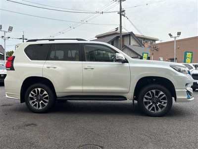 TOYOTA LAND CRUISER - 10