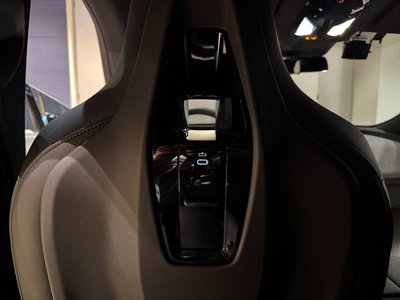 2026 BMW IX thumbnail 15