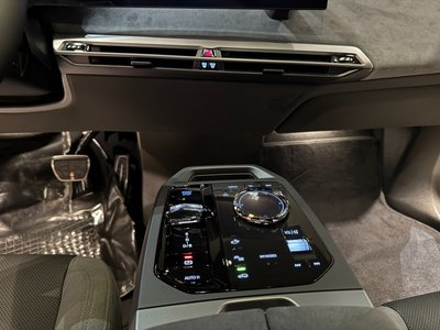 2026 BMW IX photo 10
