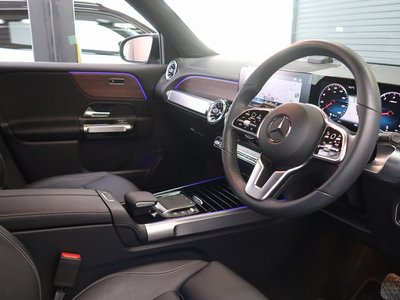 MERCEDES-BENZ GLB - 2