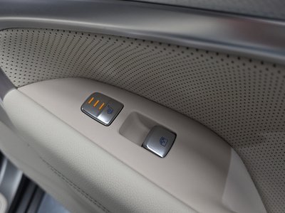 صورة مصغرة 25 لـ 2024 Genesis THE NEW G70