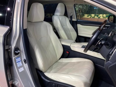 LEXUS RX - 8