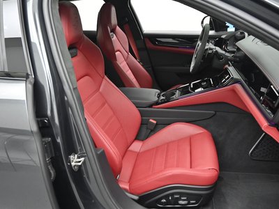 صورة 10 لـ 2025 Porsche PANAMERA