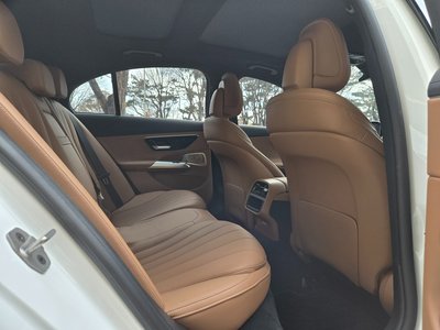 MERCEDES-BENZ E-CLASS - 10