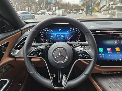 MERCEDES-BENZ E-CLASS - 9