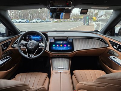 MERCEDES-BENZ E-CLASS - 5