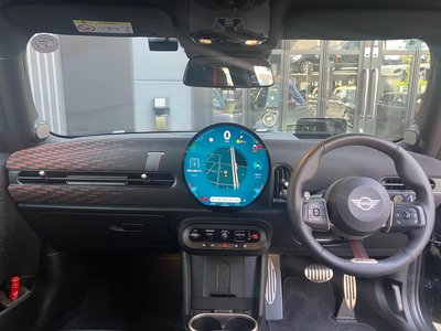 صورة 7 لـ 2025 MINI COOPER