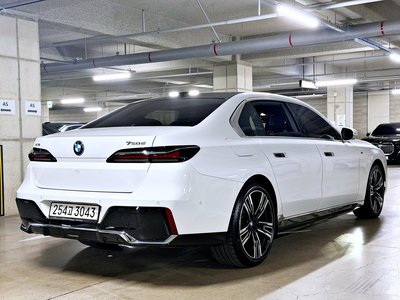 BMW 7 SERIES - 5