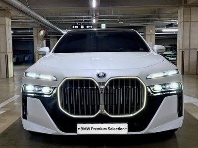 BMW 7 SERIES - 2